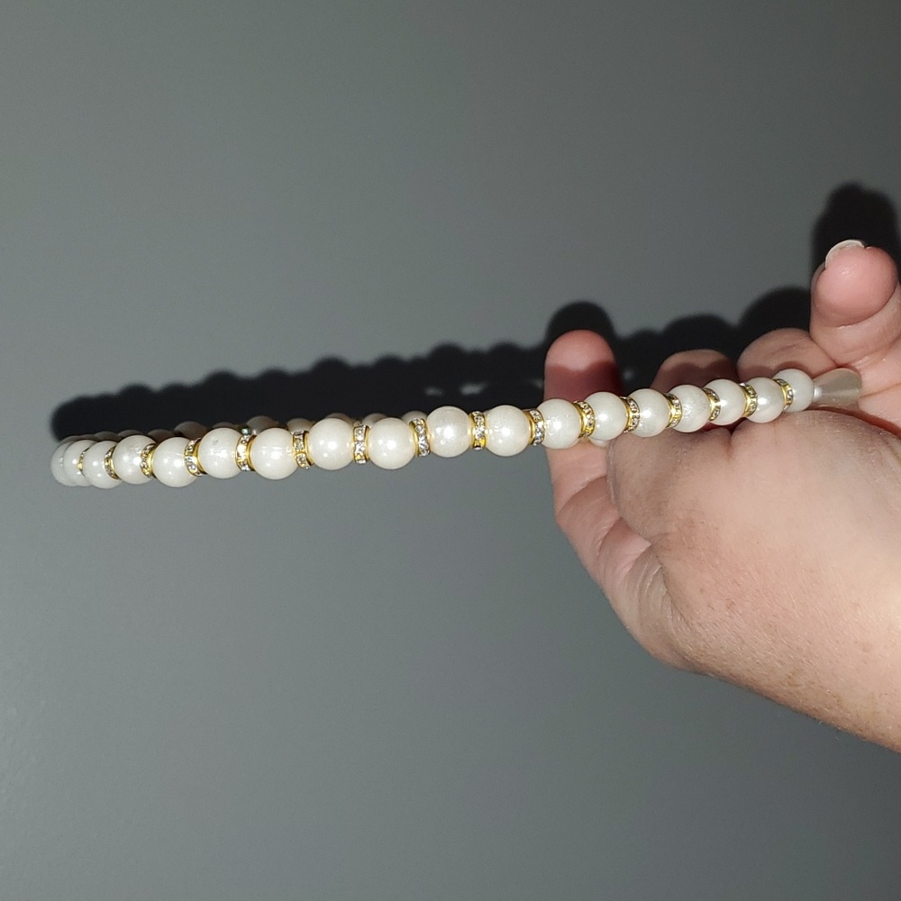 New boutique handmade rhinestone pearl flexible headband white - Picture 3 of 6